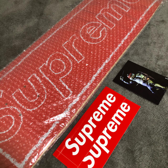 Supreme(シュプリーム)のsupreme kaws chalk logo skate board スポーツ/アウトドアのスポーツ/アウトドア その他(スケートボード)の商品写真