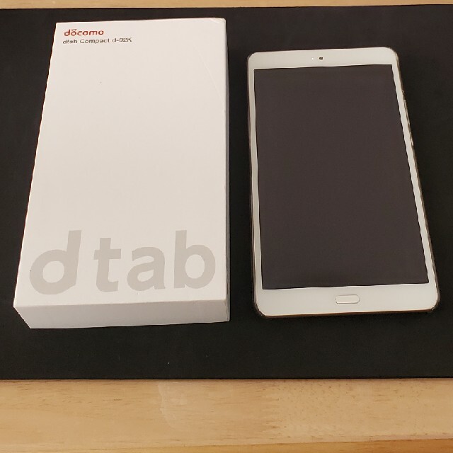 3GB防水性能【各種付属品付き】Docomo dtab Compact(d-02K) ゴールド