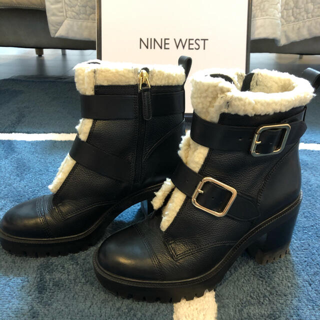 美品*NINE WEST ボアショートブーツ*23cm