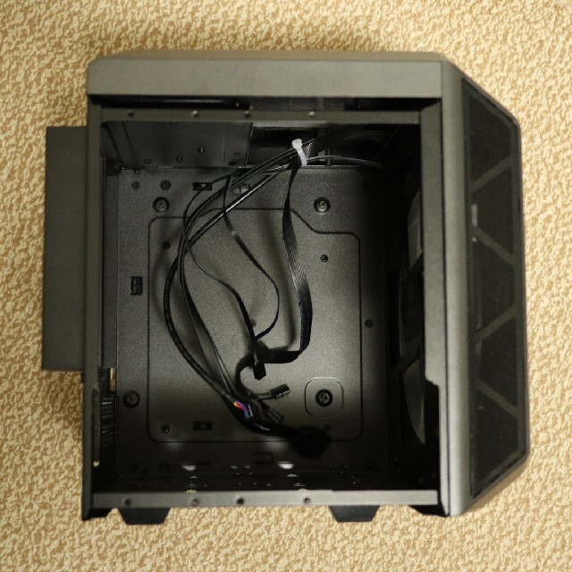 PCケース　Cooler Master MasterCase H100 1