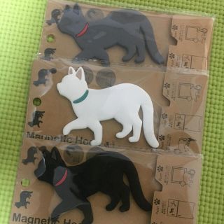 【新品・お値下げ】マグネットフック　3個セット　猫柄フック(その他)