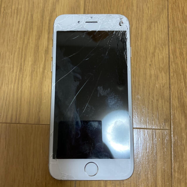 Apple(アップル)のiPhone6 64GB 動作確認済み　ジャンク品　訳あり スマホ/家電/カメラのスマートフォン/携帯電話(スマートフォン本体)の商品写真