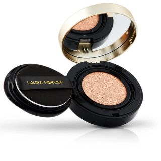 ローラメルシエ(laura mercier)のローラメルシエ　フローレス ルミエール ラディアンスパーフェクティングクッション(ファンデーション)