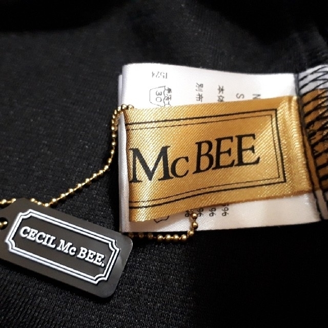 CECIL McBEE(セシルマクビー)のセシルマクビージャケット　黒 レディースのジャケット/アウター(その他)の商品写真