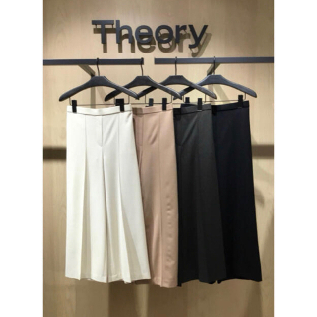 theory(セオリー)のTheory 20aw ワイドクロップドパンツ レディースのパンツ(クロップドパンツ)の商品写真