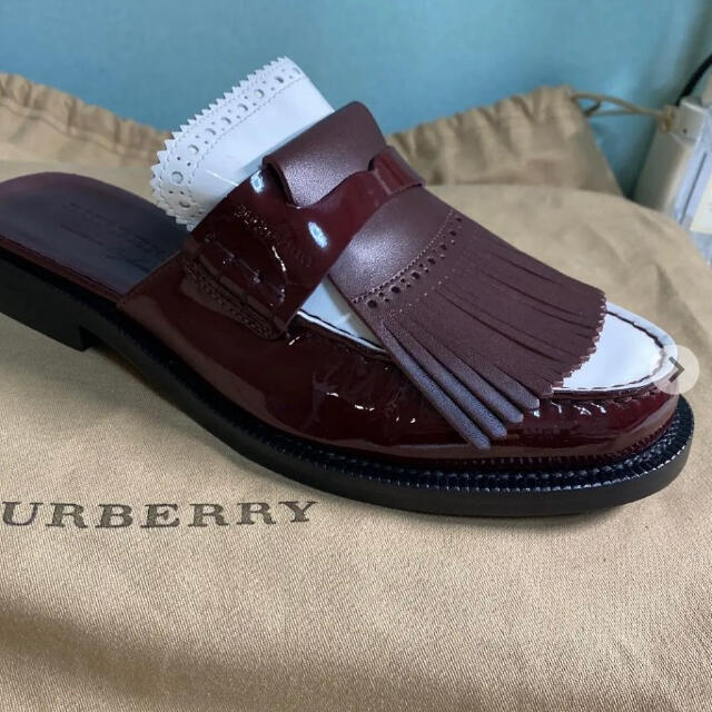 BURBERRY(バーバリー)の新品未使用バーバリー　ローファーミュール レディースの靴/シューズ(ミュール)の商品写真