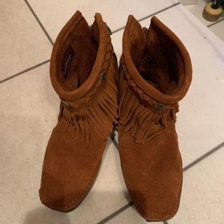 ミネトンカ(Minnetonka)のMINNETONKA　ショート　フリンジ　ハイトップ バックジップブーツ(ブーツ)