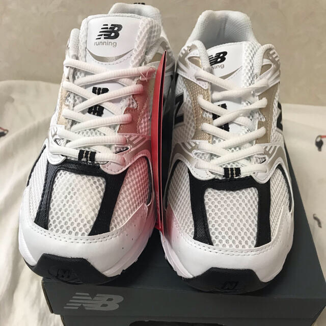 New Balance(ニューバランス)のニューバランス  新品　24.5 new balance MR530UNI レディースの靴/シューズ(スニーカー)の商品写真