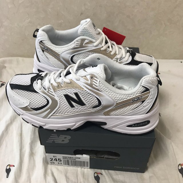 New Balance(ニューバランス)のニューバランス  新品　24.5 new balance MR530UNI レディースの靴/シューズ(スニーカー)の商品写真