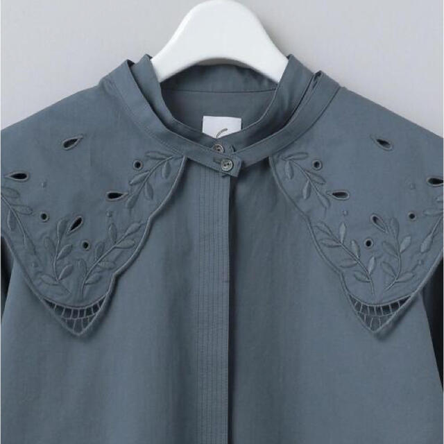 BEAUTY&YOUTH UNITED ARROWS(ビューティアンドユースユナイテッドアローズ)のRicoさま専用　roku 6 EMBROIDERY COLLAR BLOUSE レディースのトップス(シャツ/ブラウス(長袖/七分))の商品写真