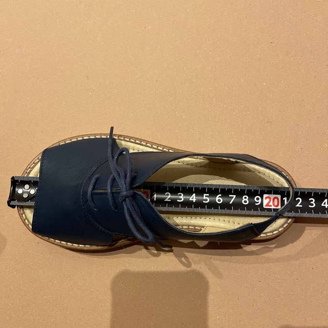 Caramel baby&child (キャラメルベビー&チャイルド)のtinycottons サンダル  レザー EUR32 キッズ/ベビー/マタニティのキッズ靴/シューズ(15cm~)(サンダル)の商品写真