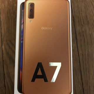 ギャラクシー(Galaxy)のGalaxyA7 ゴールド(スマートフォン本体)