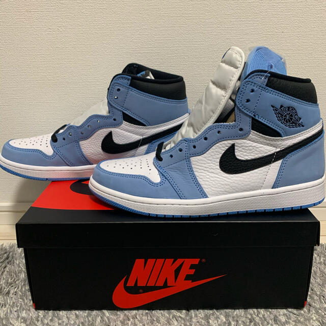 NIKE(ナイキ)のNIKE AIR JORDAN 1 UNIVERSITY BLUE メンズの靴/シューズ(スニーカー)の商品写真