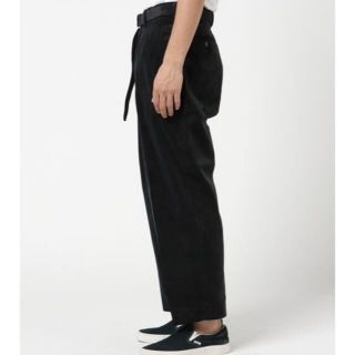 マーカウェア(MARKAWEAR)のMARKAWARE CLASSIC FIT TROUSERS コーデュロイ(スラックス)