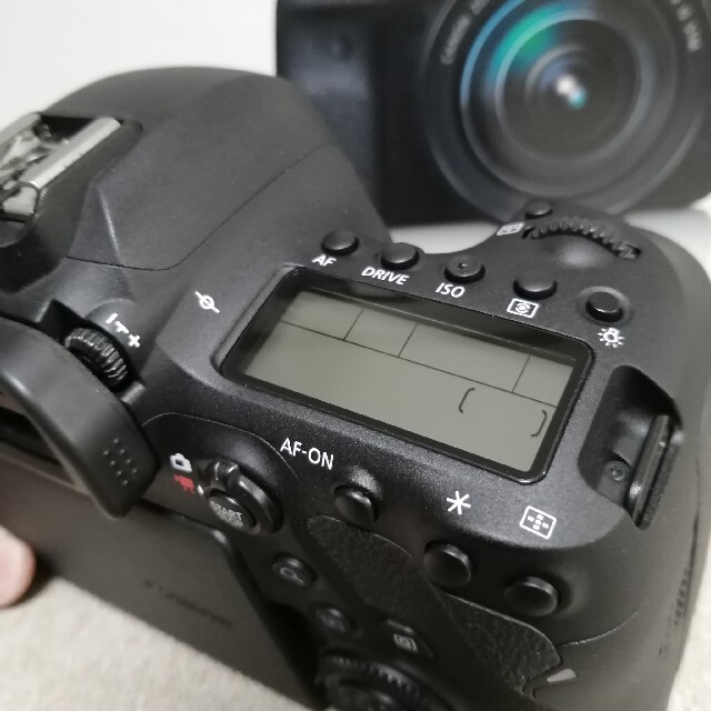 Canon(キヤノン)のチカさん専用　EOS 6D Mark II ボディ スマホ/家電/カメラのカメラ(デジタル一眼)の商品写真