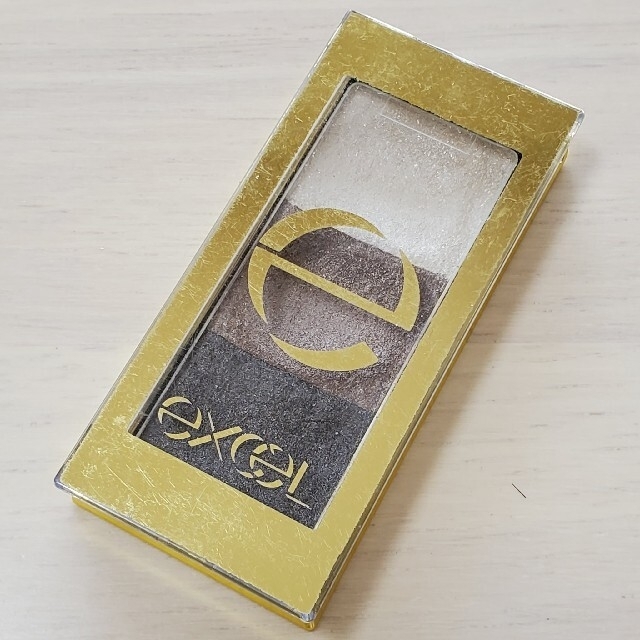 noevir(ノエビア)の【excel】スリークシャドウ アイシャドウ グレー系  コスメ/美容のベースメイク/化粧品(アイシャドウ)の商品写真