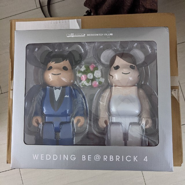 BE@RBRICK グリーティング結婚 4 PLUS 400％&100%セット