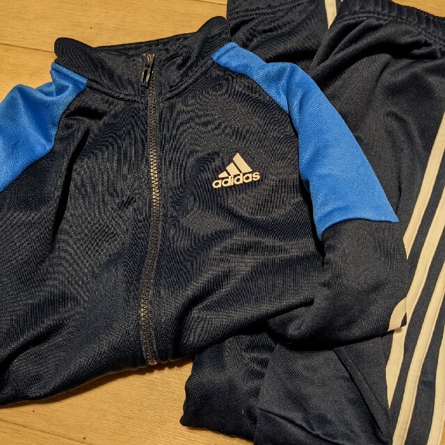 adidas(アディダス)のアディダスジャージ上下、サッカー服上下 キッズ/ベビー/マタニティのキッズ服男の子用(90cm~)(その他)の商品写真