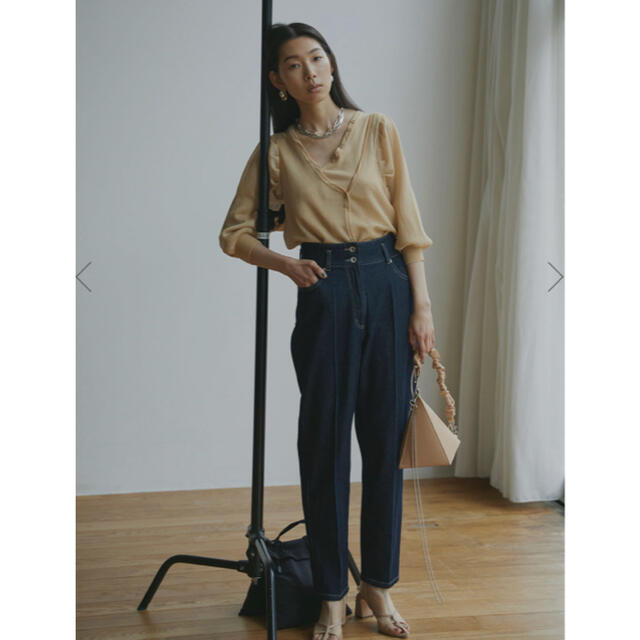 Ameri VINTAGE(アメリヴィンテージ)のAmeri vintage HIGH WAIST TAPERED DENIM レディースのパンツ(デニム/ジーンズ)の商品写真