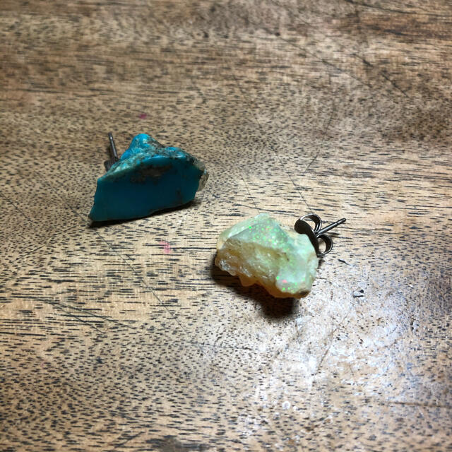 新品 NON handmade jewelry ターコイズ オパール ピアス