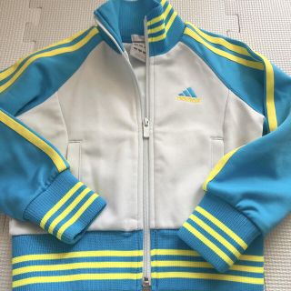 アディダス(adidas)のadidasジャンパー(ジャケット/上着)