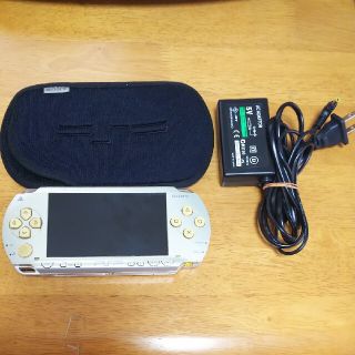 プレイステーションポータブル(PlayStation Portable)のpsp1000 シャンパンゴールド(携帯用ゲーム機本体)