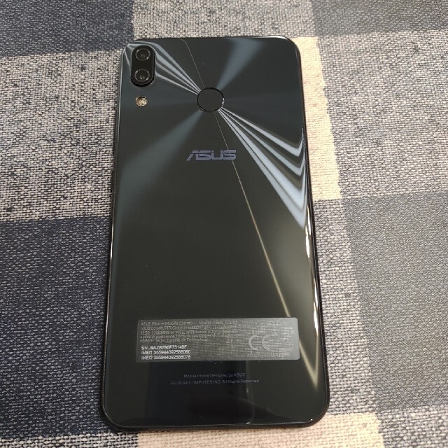 ASUS(エイスース)のASUS　ZenFone 5Z　Z01RD スマホ/家電/カメラのスマートフォン/携帯電話(スマートフォン本体)の商品写真