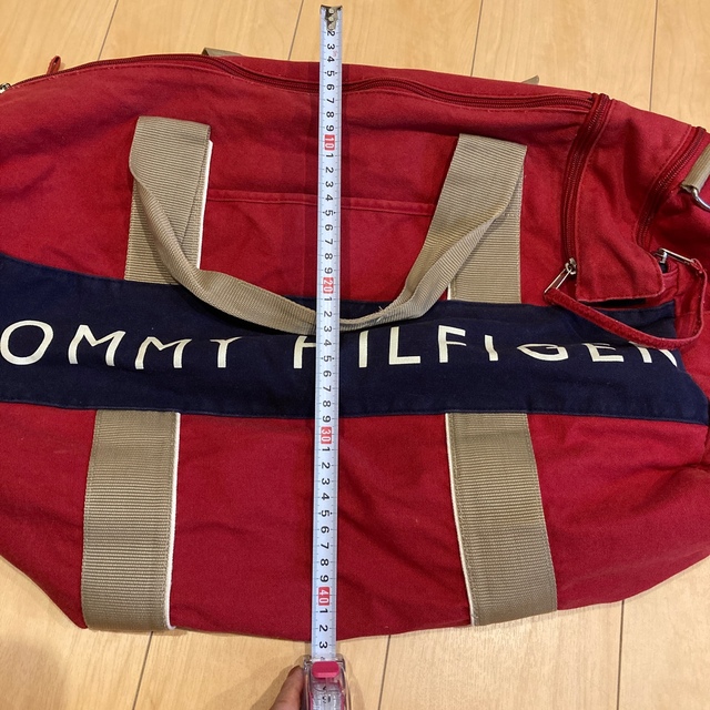 TOMMY HILFIGER(トミーヒルフィガー)のTOMMYHILFIGER ボストンバッグ　赤 レディースのバッグ(ボストンバッグ)の商品写真