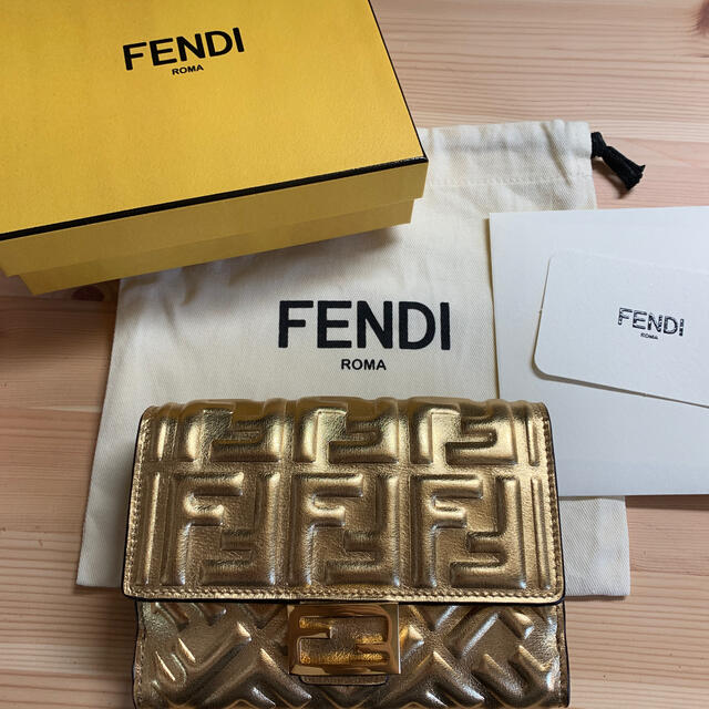 ファッション小物3/23限定★フェンディ FENDI★財布★ゴールド