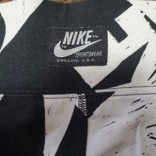 ナイキ(NIKE)のNIKE レギンス(レギンス/スパッツ)