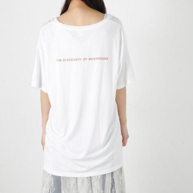 moussy(マウジー)の新品 moussy STRANGE PHOTO Tシャツ ロングTシャツ レディースのトップス(Tシャツ(半袖/袖なし))の商品写真