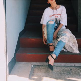 マウジー(moussy)の新品 moussy STRANGE PHOTO Tシャツ ロングTシャツ(Tシャツ(半袖/袖なし))