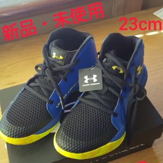 アンダーアーマー(UNDER ARMOUR)のケイゾウ様専用【新品】UNDER ARMOUR バスケットシューズ 23cm(バスケットボール)