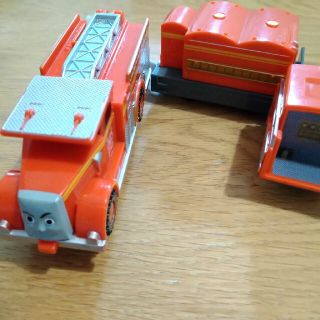 タカラトミー(Takara Tomy)のプラール　きかんしゃトーマス　消防車フリン(電車のおもちゃ/車)