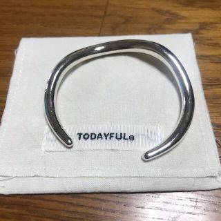 トゥデイフル(TODAYFUL)のtodayful  シルバー　バングル　特別価格です(ブレスレット/バングル)