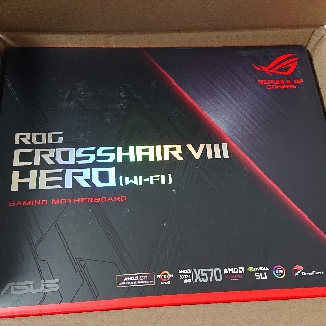 新品 ASUS ROG CROSSHAIR VIII HERO (WI-FI)