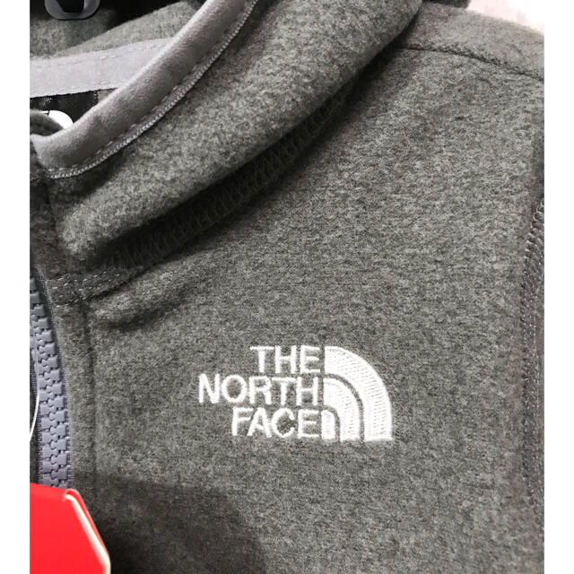 THE NORTH FACE(ザノースフェイス)のSALE【新品】ノースフェイス キッズ フリース フーディ パーカー 24M キッズ/ベビー/マタニティのキッズ服男の子用(90cm~)(ジャケット/上着)の商品写真