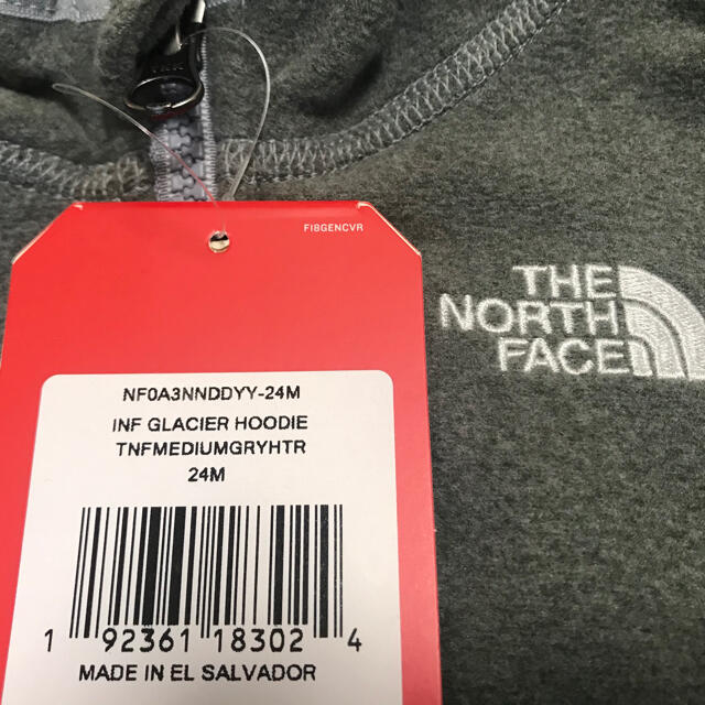 THE NORTH FACE(ザノースフェイス)のSALE【新品】ノースフェイス キッズ フリース フーディ パーカー 24M キッズ/ベビー/マタニティのキッズ服男の子用(90cm~)(ジャケット/上着)の商品写真