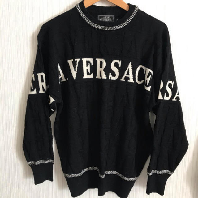 VERSACE(ヴェルサーチ)のVERSACE ニット メンズのトップス(ニット/セーター)の商品写真