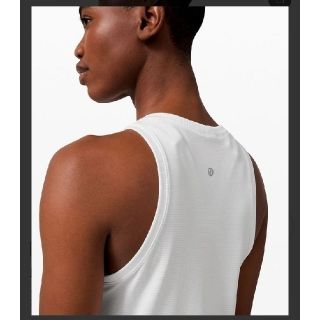 ルルレモン(lululemon)のlululemon   ルルレモン　タンクトップ　レディース　サイズ 6(タンクトップ)