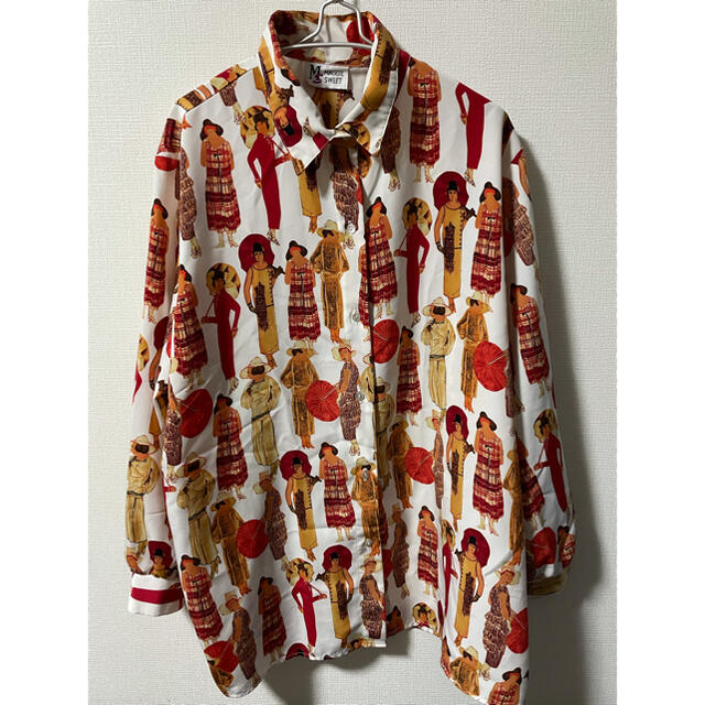デザインシャツ　総柄シャツ レディースのトップス(シャツ/ブラウス(長袖/七分))の商品写真