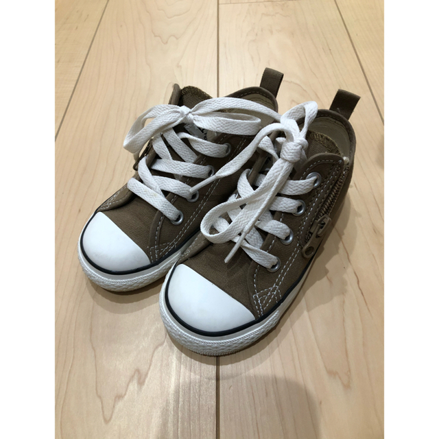 CONVERSE(コンバース)のconverse allstar ベージュ　16cm スニーカー キッズ/ベビー/マタニティのキッズ靴/シューズ(15cm~)(スニーカー)の商品写真