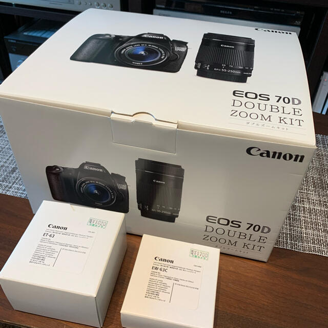 Canon EOS70D ダブルズームレンズキットカメラ