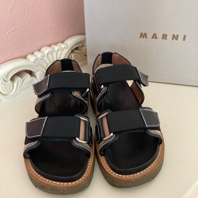 売約済　MARNI サンダル