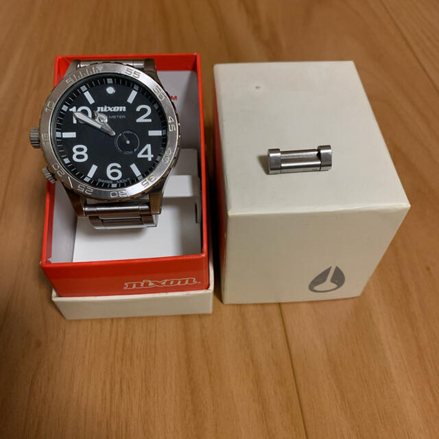 NIXON(ニクソン)の値下げ　希少　nixon THE51-30 小文字　旧ロゴ メンズの時計(腕時計(アナログ))の商品写真