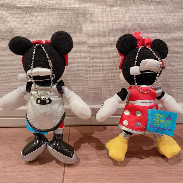 ディズニー ミッキーミニーぬいぐるみバッジ ペア3点