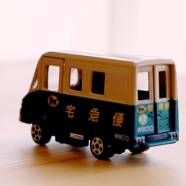 Takara Tomy(タカラトミー)の【非売品】ヤマト運輸 ミニカー 宅急便 本格ミニチュア  エンタメ/ホビーのおもちゃ/ぬいぐるみ(模型/プラモデル)の商品写真