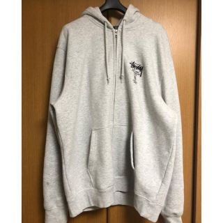 ステューシー(STUSSY)のstussyジップパーカー　グレー(パーカー)