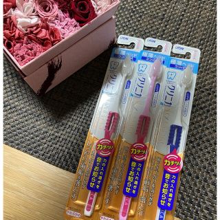 ライオン(LION)のはらぺこあおむし様⭐︎限定❣️クリニカ　極薄ヘッドコンパクト歯ブラシ🦷(歯ブラシ/デンタルフロス)