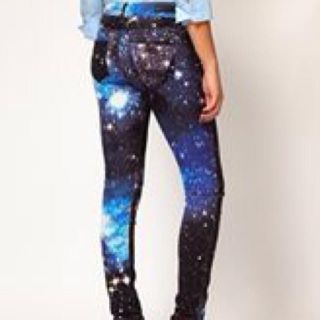 エイソス(asos)の宇宙柄スキニー(カジュアルパンツ)